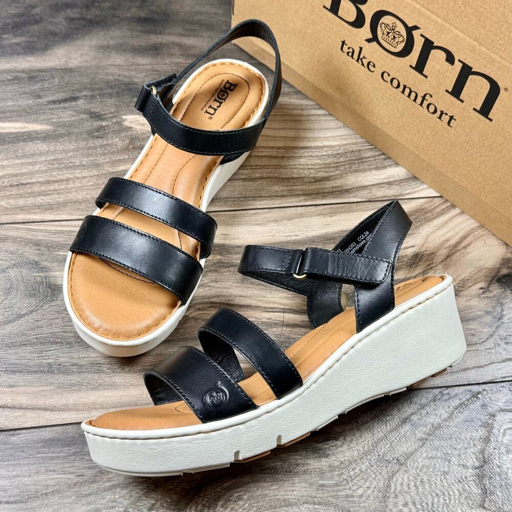 NIB Born Pawnee 8M Black Leather Strappy Comfort Lightweight Wedge Sandals